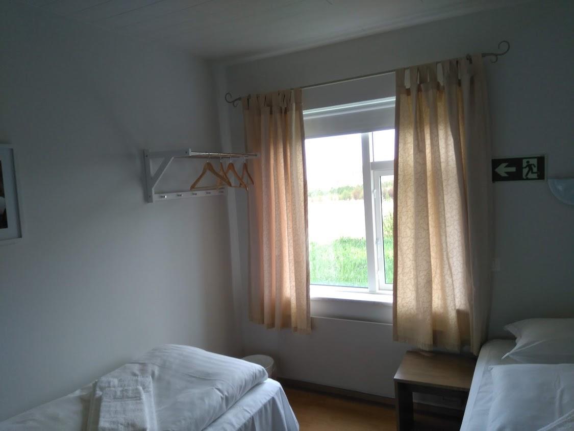 Glaesibaer 2 Guesthouse And Horsefarm Akureyri Extérieur photo
